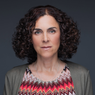 Claudia Paganini: Parallelen zwischen KI und Gott