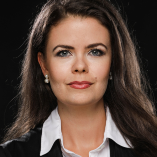 Familiengerichte: Fehler im System? – Jennifer Nadolny