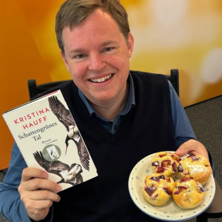 "Schattengrünes Tal" von Kristina Hauff