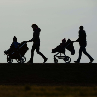 Mütterrente: Umstrittene Reform – Lob und Kritik