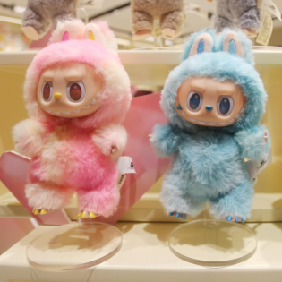 "Labubu" – Was hinter dem Trend um Plüschspielzeug steckt