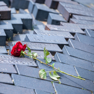 80 Jahre Kriegsende – Admiral Dönitz und der Mai 1945 – Notizen aus Deutschland