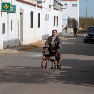 Ausstellung zu Zwangsarbeiterkindern und Francos 50. Todestag