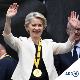 "Starke Vertreterin eines starken Europas" - Karlspreis für Ursula von der Leyen