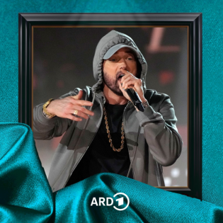 Eminem – "The Marshall Mathers LP"