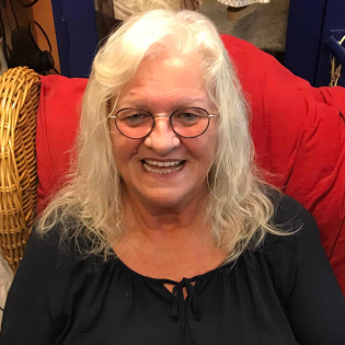 Marion Kaluza, Stimme des Friedensdorfes Oberhausen