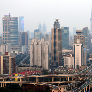 Ingeborg Hungerleider, Flucht nach Shanghai