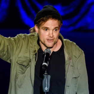 Tobias Kuhn, Musikproduzent: Im Dienste von Sportfreunden und Toten Hosen