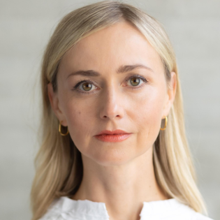 Ira Peter, Journalistin: "Deutsch genug?"